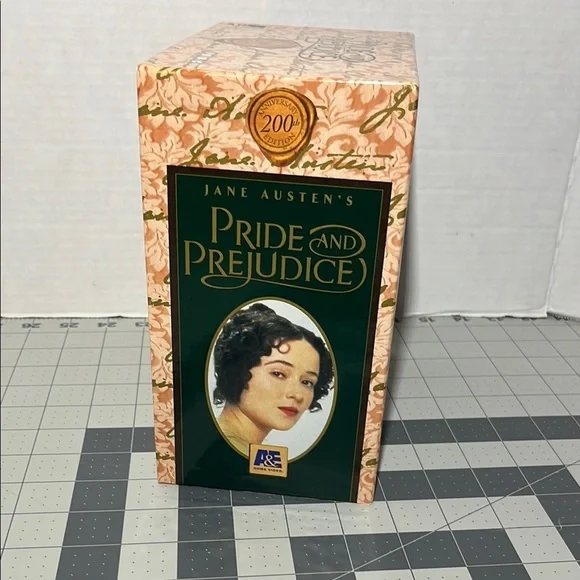 Pride and Prejudice VHS Box Set - Picture 2 of 11